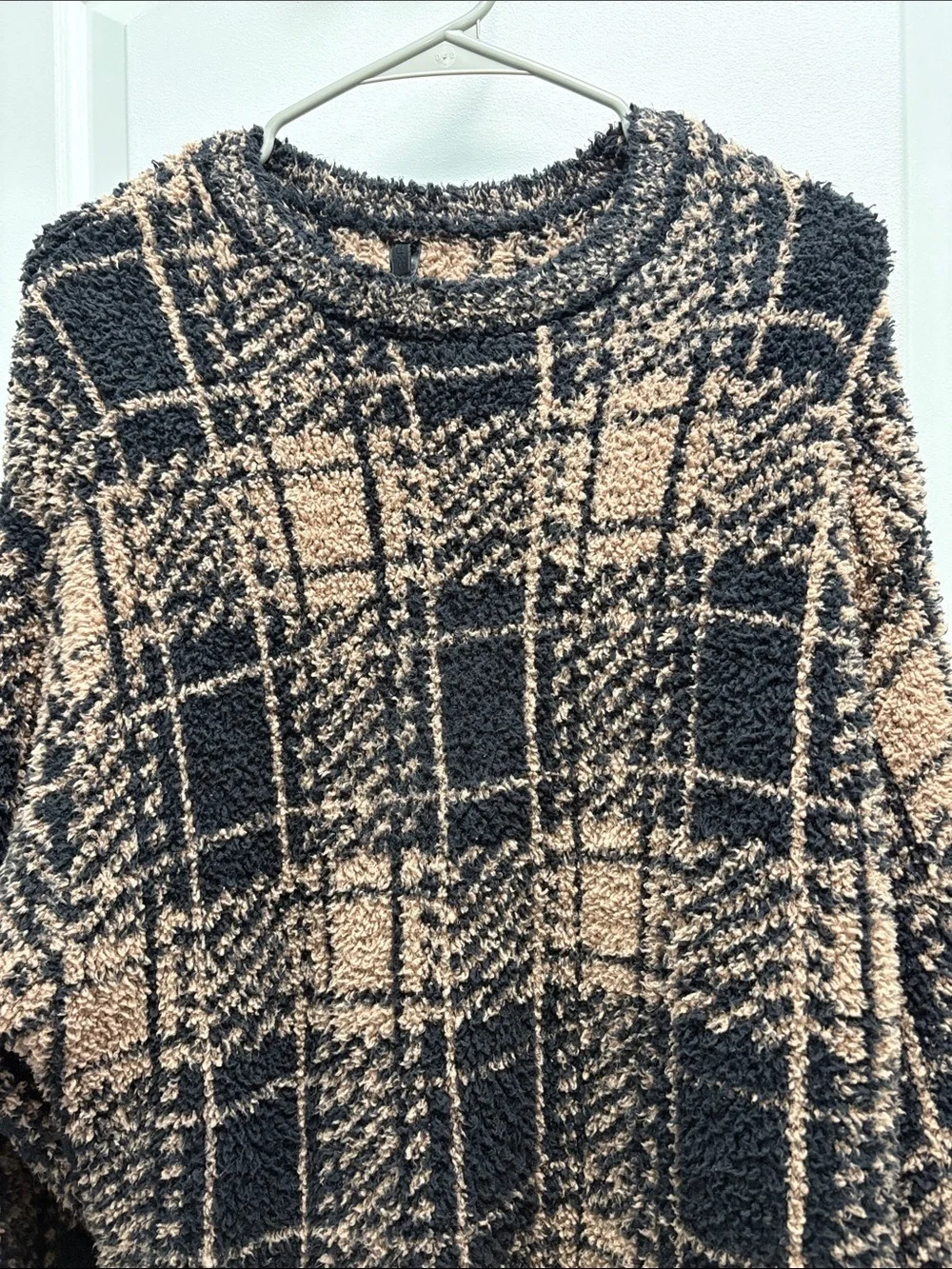 SKIMS plaid plush
